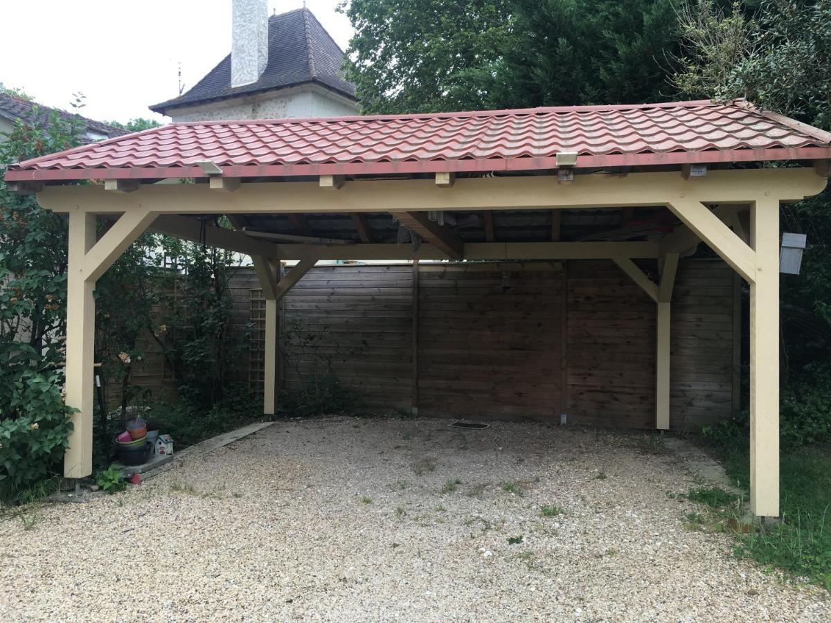 Maison Perigord Vert Piscine Et Spa La Roche-Chalais Kültér fotó